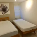 Διαμέρισμα Courtyard Apartment - Free Off Street Parking, Close To Hospitals, University, Bbc, Clifton Village & More