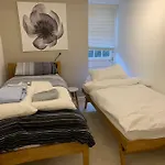 Apartment Courtyard Apartment - Free Off Street Parking, Close To Hospitals, University, Bbc, Clifton Village & More *