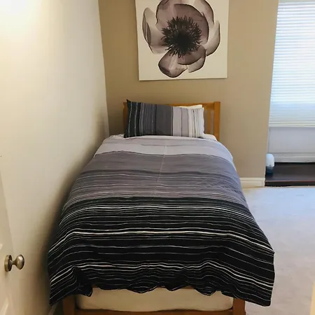 Apartament Courtyard Apartment - Free Off Street Parking, Close To Hospitals, University, Bbc, Clifton Village & More Bristol