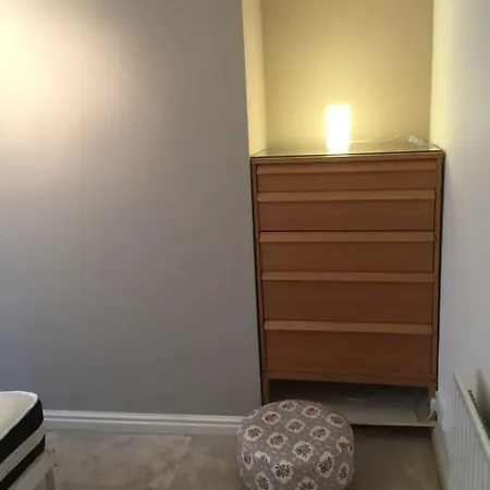 公寓 Courtyard Apartment - Free Off Street Parking, Close To Hospitals, University, Bbc, Clifton Village & More 布里斯托